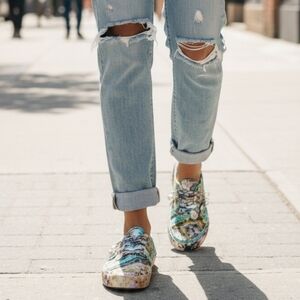 NWOT VANS COMICS PEARLS Sneakers Sz 8